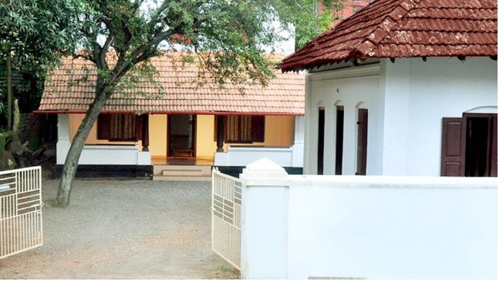 Wariyam Heritage Thrissur Exterior foto